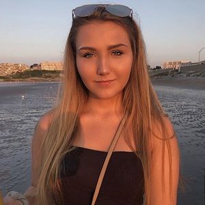 Meet your Posher, Molly